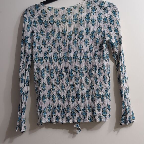 Club Monaco dainty leaf Paisley silk blend long sleeve v neck blouse siz… - Picture 3 of 11